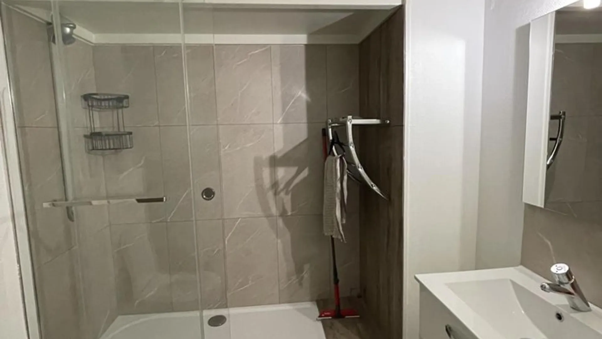 Studio Spacieux 40M², Pieds Des Pistes, Wifi, Equipements Bebe, Animaux Admis, Laveissiere - Fr-1-787-58 Apartment
